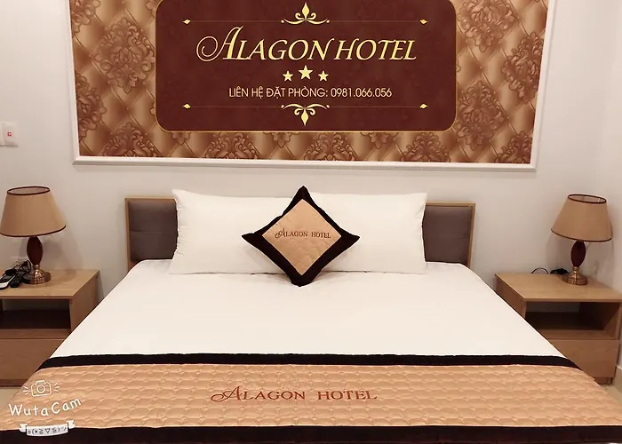 Alagon Hotel *